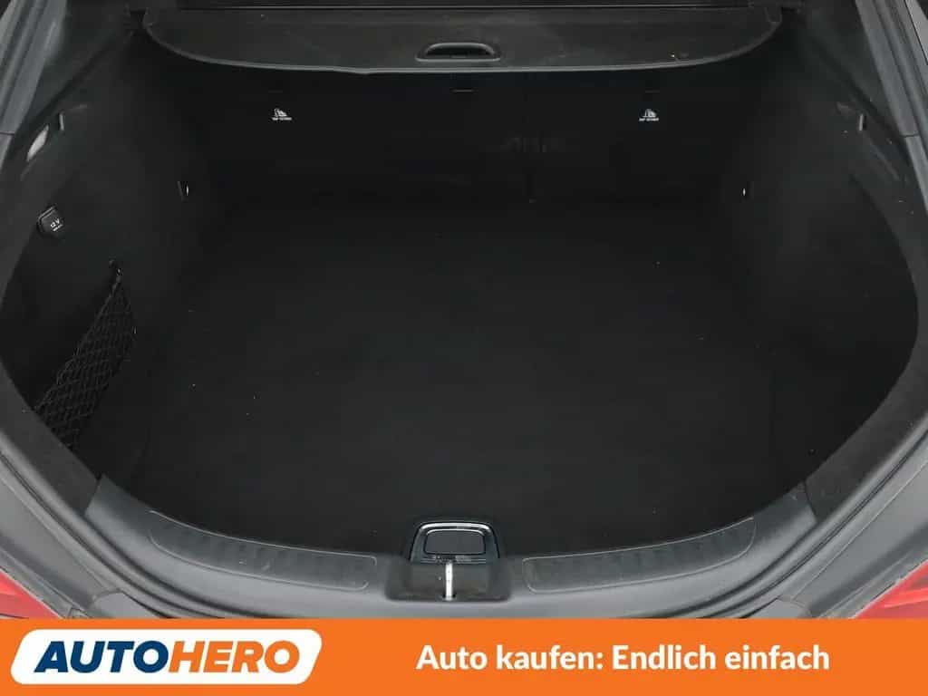 Mercedes-Benz CLA 200 Shooting Brake CLA-Klasse CLA 200 Shooting Brake Urban Aut.*LED 09/2016-photo-17