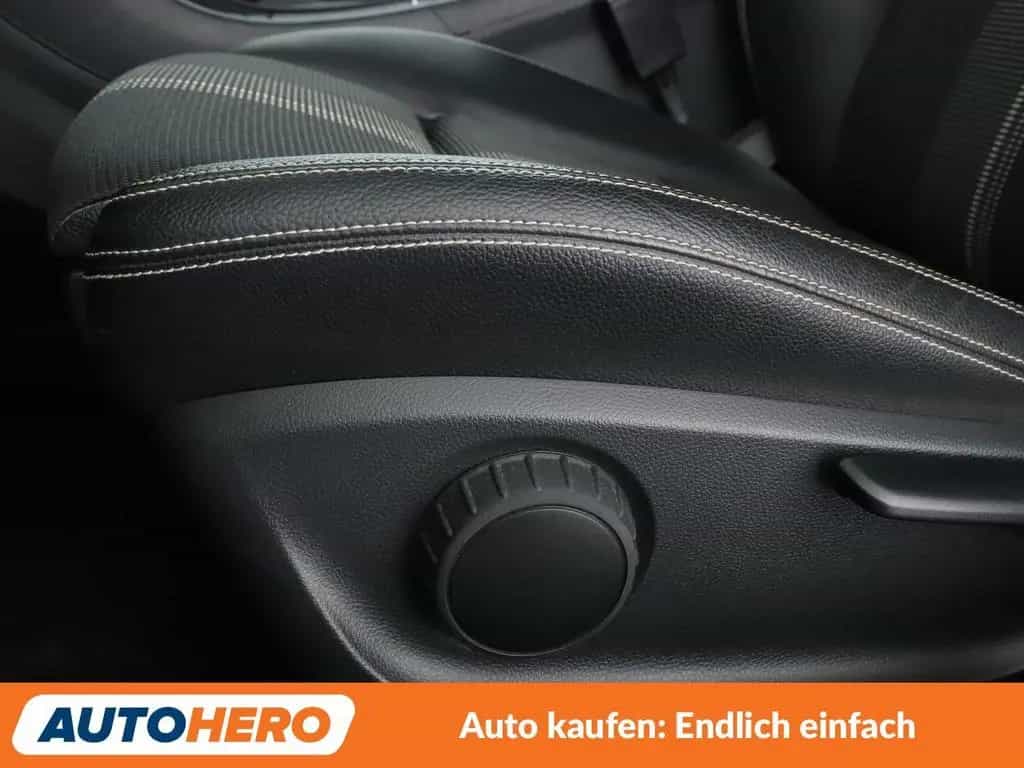 Mercedes-Benz CLA 200 Shooting Brake CLA-Klasse CLA 200 Shooting Brake Urban Aut.*LED 09/2016-photo-31