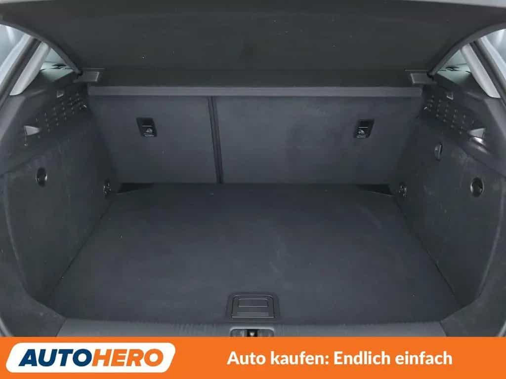 Audi A3 Sportback 1.6 TDI Design Aut.*NAVI*TEMPO*LED* 01/2019-photo-17