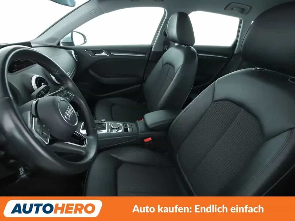 Audi A3 Sportback 1.6 TDI Design Aut.*NAVI*TEMPO*LED* 01/2019-photo-9