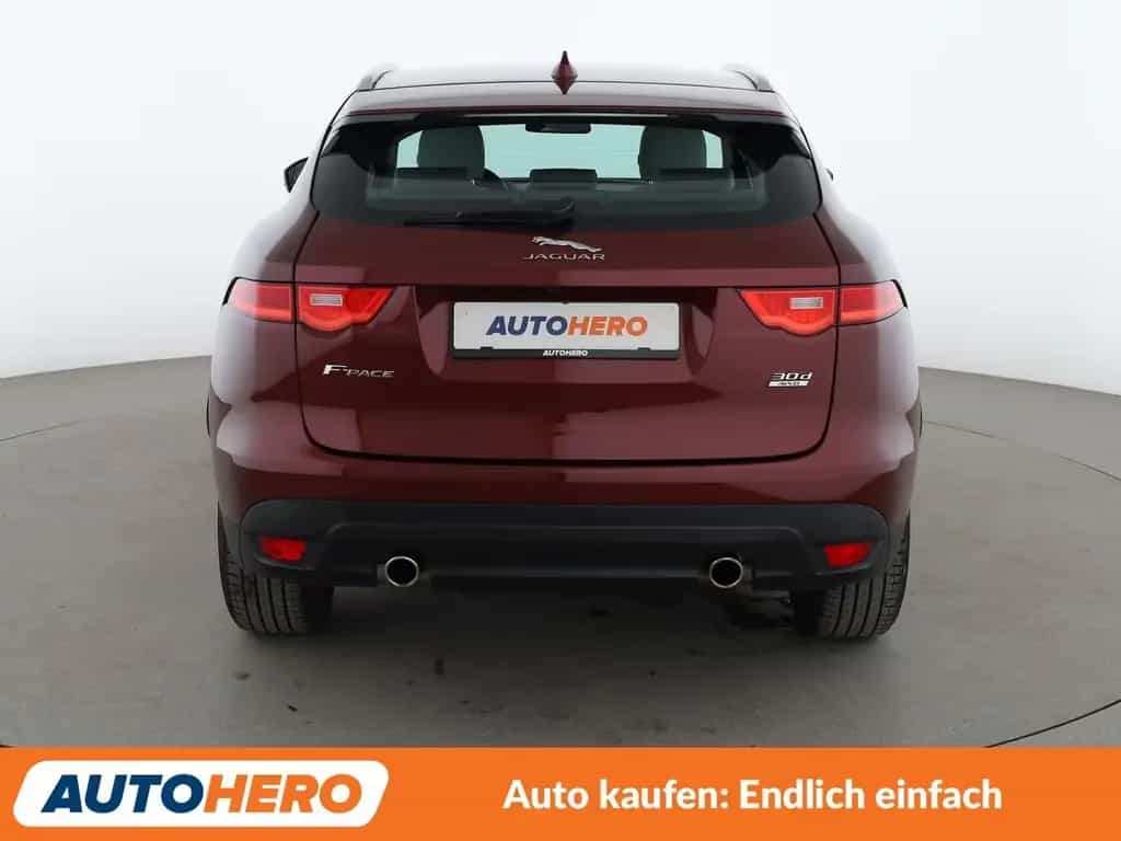 Jaguar F-Pace 30d Portfolio AWD Aut.*NAV*TEMP*360CAM* 09/2016-photo-4