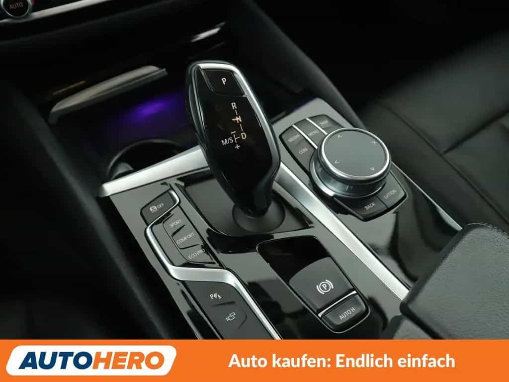 BMW 540 i xDrive Aut.*NAVI*LED*CAM*HUD*SHZ*TEMPO*ALU* 11/2019-photo-23