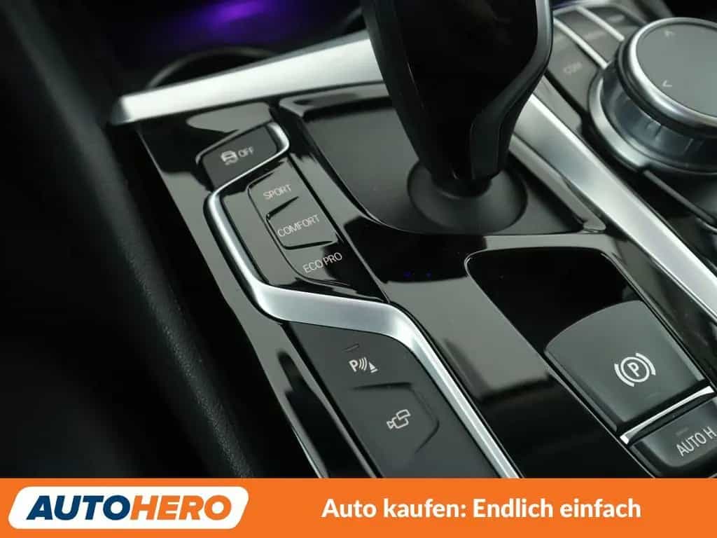 BMW 540 i xDrive Aut.*NAVI*LED*CAM*HUD*SHZ*TEMPO*ALU* 11/2019-photo-24