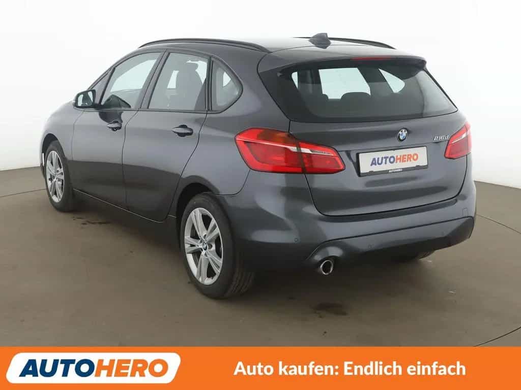 BMW 216 Active Tourer 216d Active Tourer Advantage Aut.*NAVI*TEMPO*PDC 08/2019-photo-3
