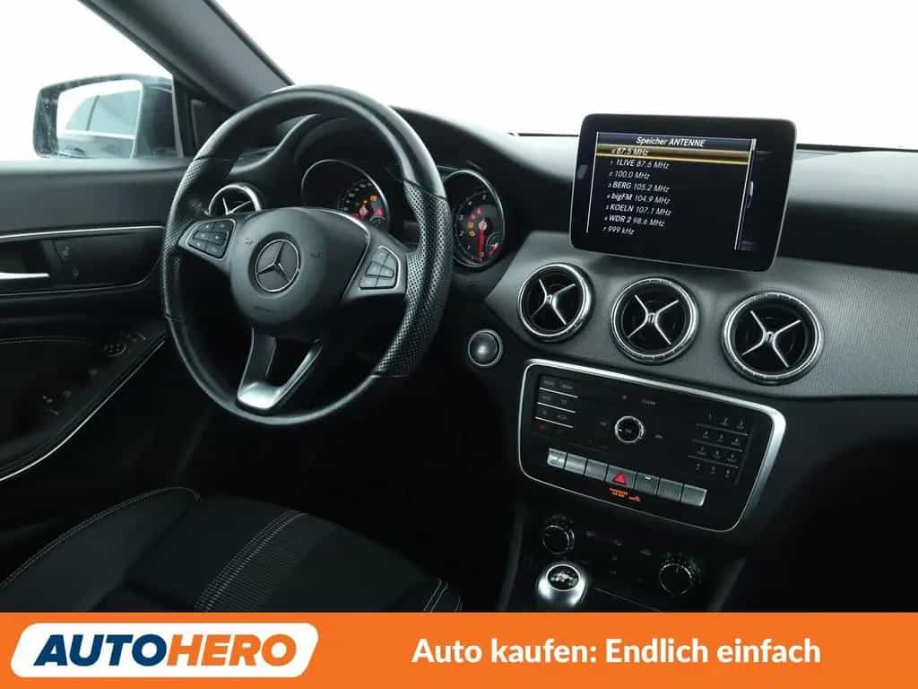 Mercedes-Benz CLA 200 Shooting Brake Urban*NAV*LED*TEMPO*SHZ* 11/2018-photo-12