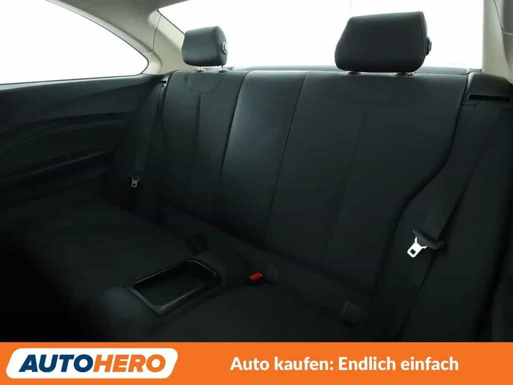 BMW 218 2er 218i Aut.*NAVI*TEMPO*PDC*SHZ*LIM*KLIMA* 12/2016-photo-13