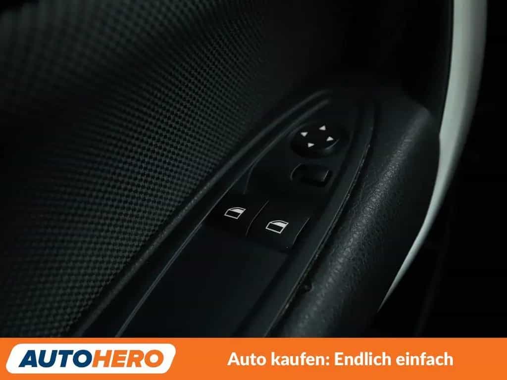 BMW 218 2er 218i Aut.*NAVI*TEMPO*PDC*SHZ*LIM*KLIMA* 12/2016-photo-24