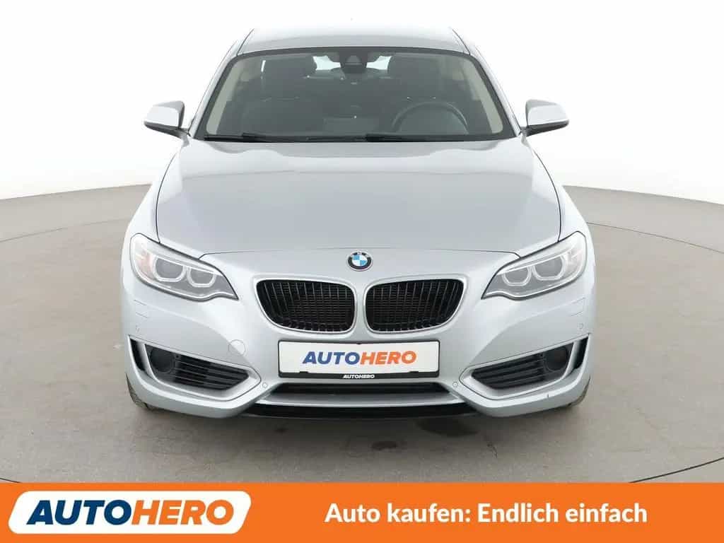 BMW 218 2er 218i Aut.*NAVI*TEMPO*PDC*SHZ*LIM*KLIMA* 12/2016-photo-8