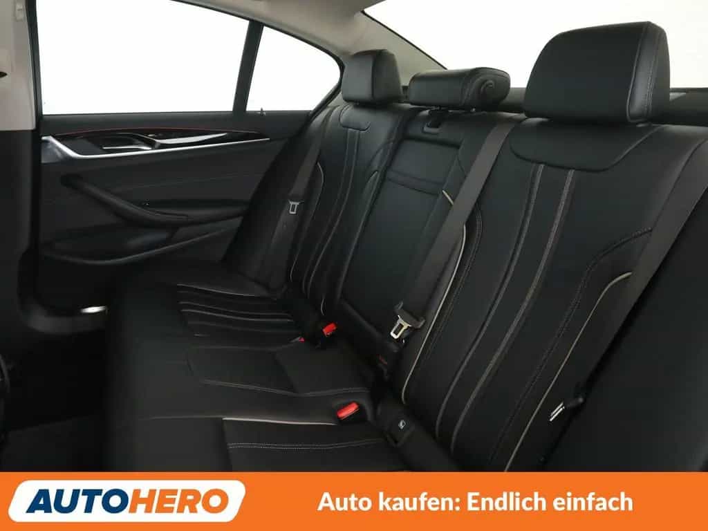 BMW 540 i Sport Line Aut.*NAVI*LED*360CAM*ACC*SHZ* 09/2017-photo-13