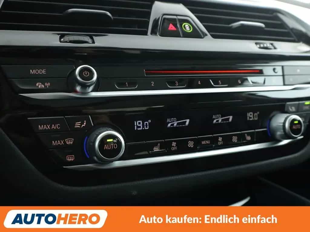 BMW 540 i Sport Line Aut.*NAVI*LED*360CAM*ACC*SHZ* 09/2017-photo-23