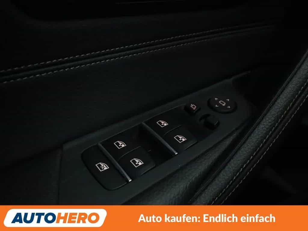 BMW 540 i Sport Line Aut.*NAVI*LED*360CAM*ACC*SHZ* 09/2017-photo-31