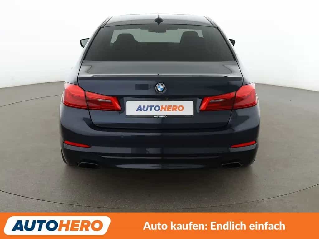 BMW 540 i Sport Line Aut.*NAVI*LED*360CAM*ACC*SHZ* 09/2017-photo-4