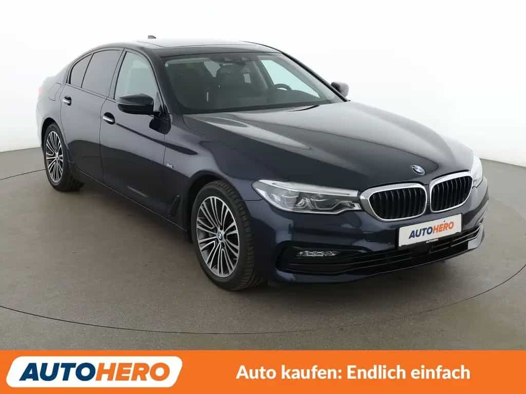 BMW 540 i Sport Line Aut.*NAVI*LED*360CAM*ACC*SHZ* 09/2017-photo-7
