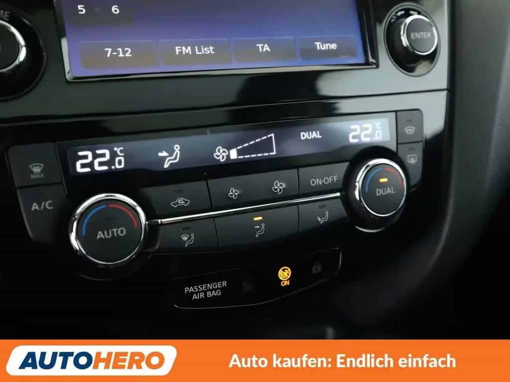 Nissan Qashqai 1.2 N-Connecta*NAVI*TEMPO*CAM*PDC*SHZ* 09/2018-photo-21