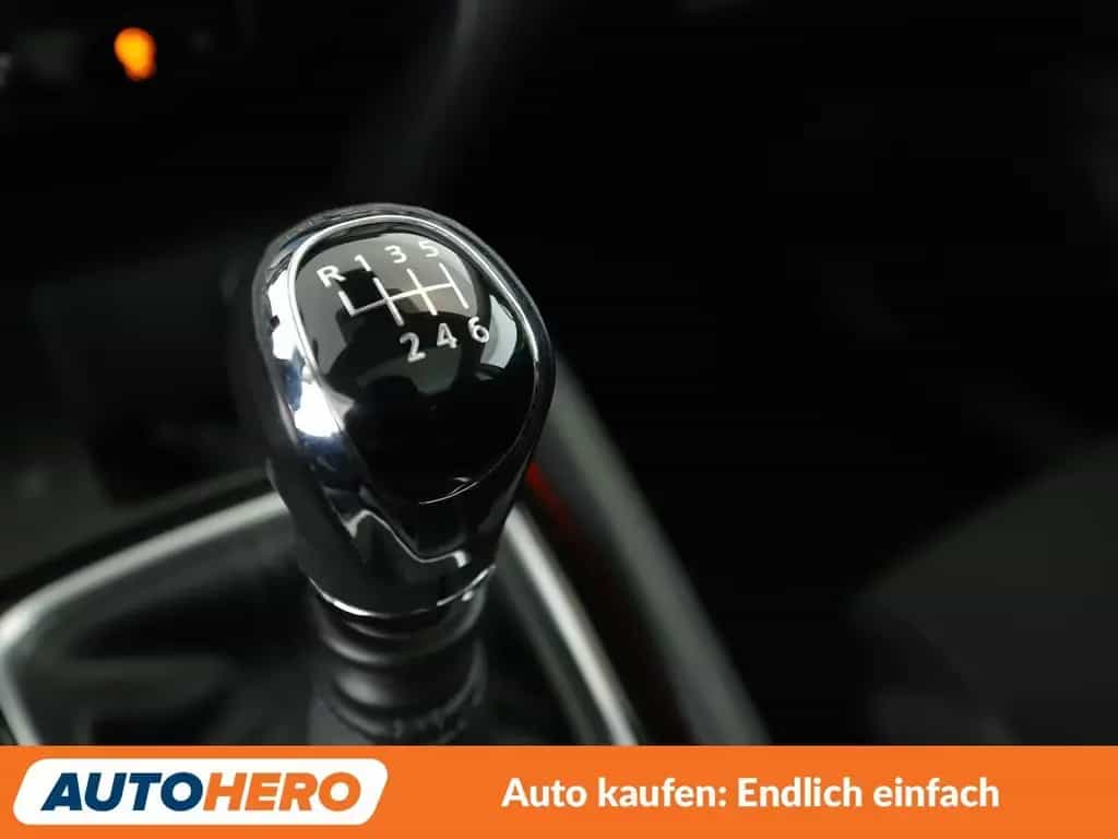 Nissan Qashqai 1.2 N-Connecta*NAVI*TEMPO*CAM*PDC*SHZ* 09/2018-photo-22