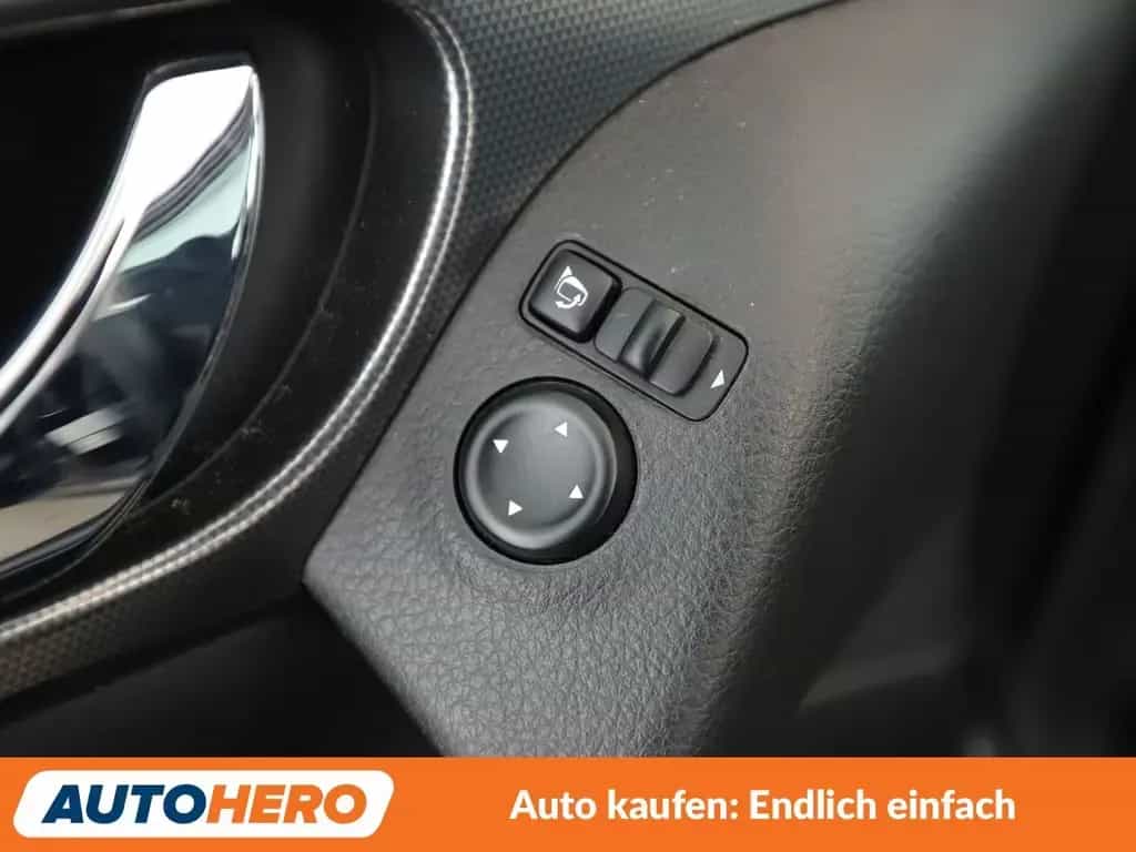 Nissan Qashqai 1.2 N-Connecta*NAVI*TEMPO*CAM*PDC*SHZ* 09/2018-photo-25