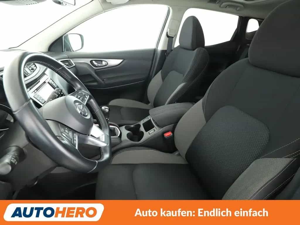 Nissan Qashqai 1.2 N-Connecta*NAVI*TEMPO*CAM*PDC*SHZ* 09/2018-photo-9