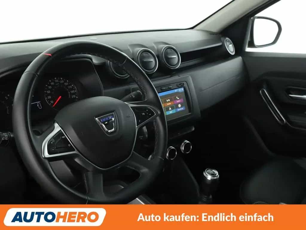 Dacia Duster 1.3 TCe Prestige *NAVI*TEMPO*CAM*PDC*SHZ* 04/2019-photo-10
