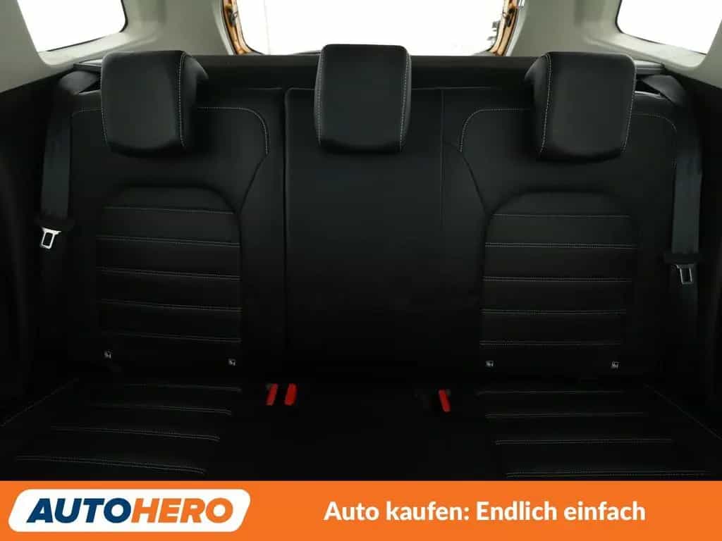 Dacia Duster 1.3 TCe Prestige *NAVI*TEMPO*CAM*PDC*SHZ* 04/2019-photo-15