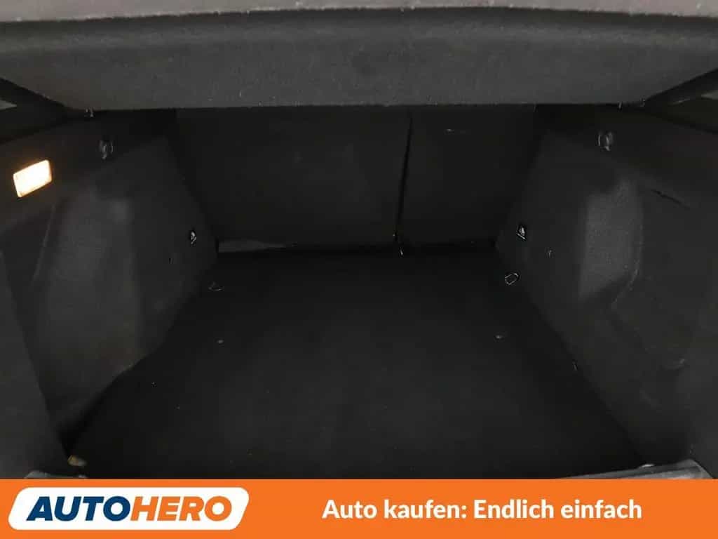 Dacia Duster 1.3 TCe Prestige *NAVI*TEMPO*CAM*PDC*SHZ* 04/2019-photo-17