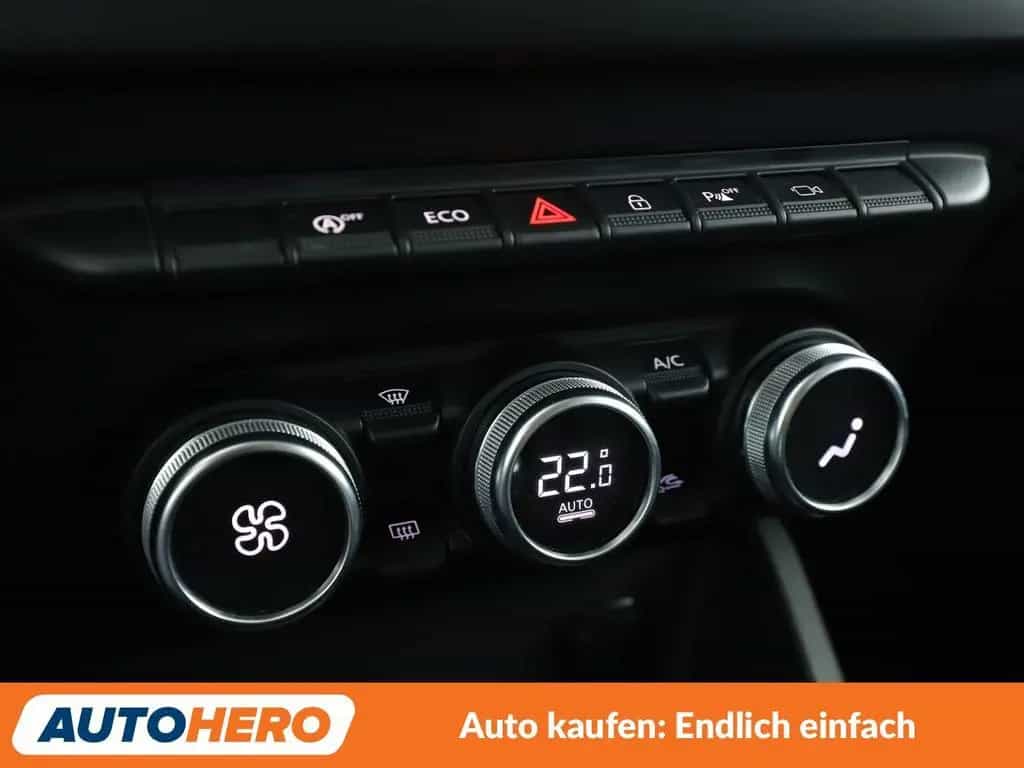 Dacia Duster 1.3 TCe Prestige *NAVI*TEMPO*CAM*PDC*SHZ* 04/2019-photo-22