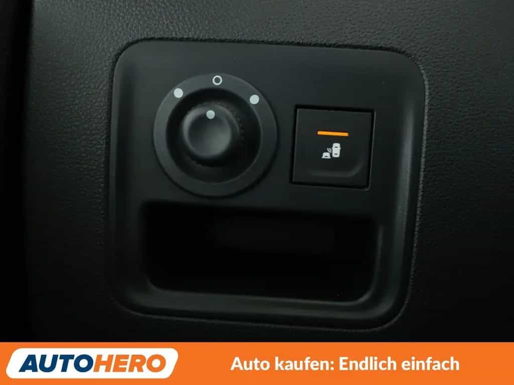 Dacia Duster 1.3 TCe Prestige *NAVI*TEMPO*CAM*PDC*SHZ* 04/2019-photo-25