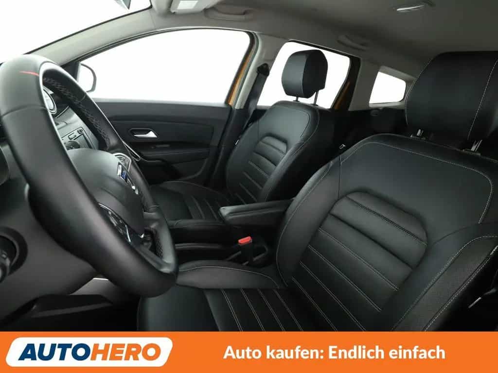Dacia Duster 1.3 TCe Prestige *NAVI*TEMPO*CAM*PDC*SHZ* 04/2019-photo-9