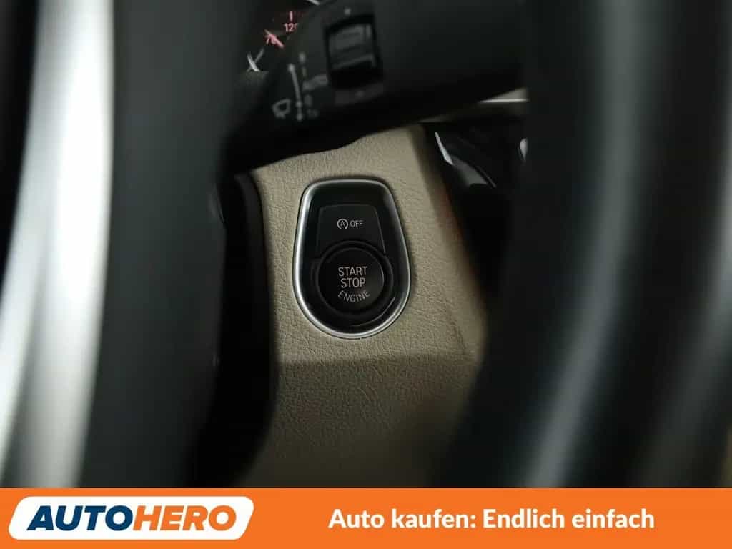 BMW 340 3er 340i xDrive Sport Line 09/2017-photo-28