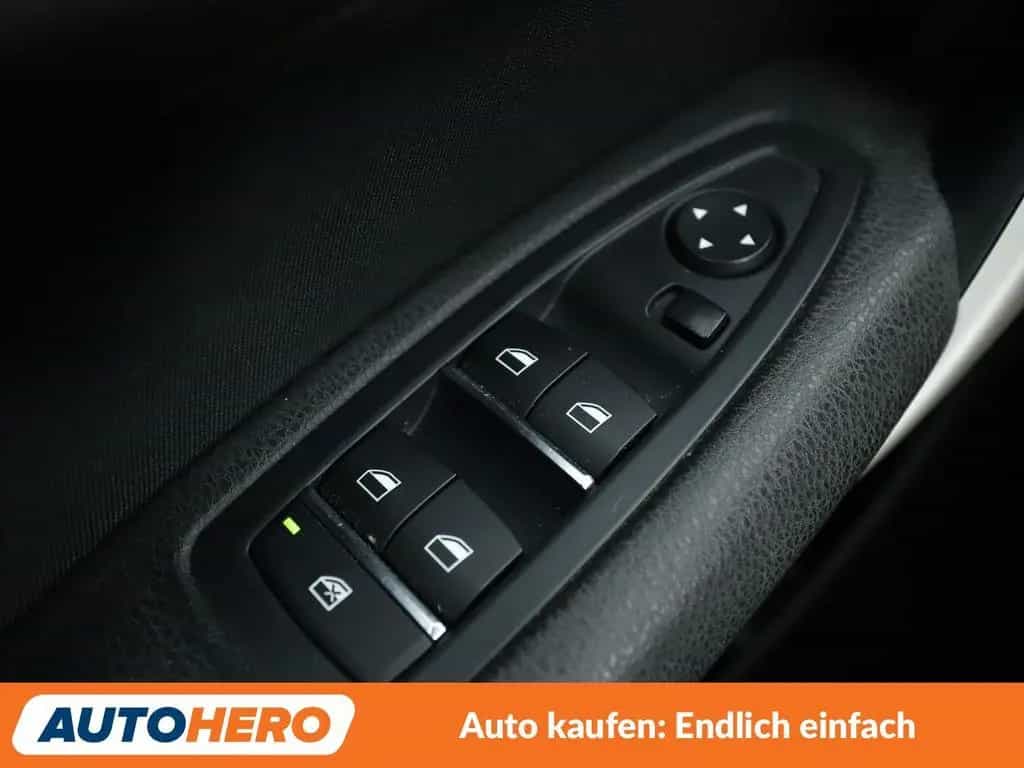 BMW 118 1er 118i Advantage*TEMPO*PDC*SHZ*LIM*ALU*KLIMA* 10/2017-photo-23