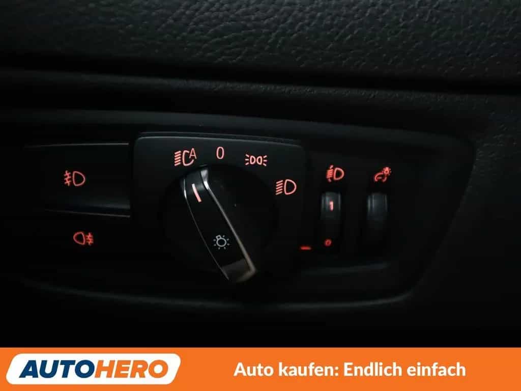 BMW 118 1er 118i Advantage*TEMPO*PDC*SHZ*LIM*ALU*KLIMA* 10/2017-photo-24
