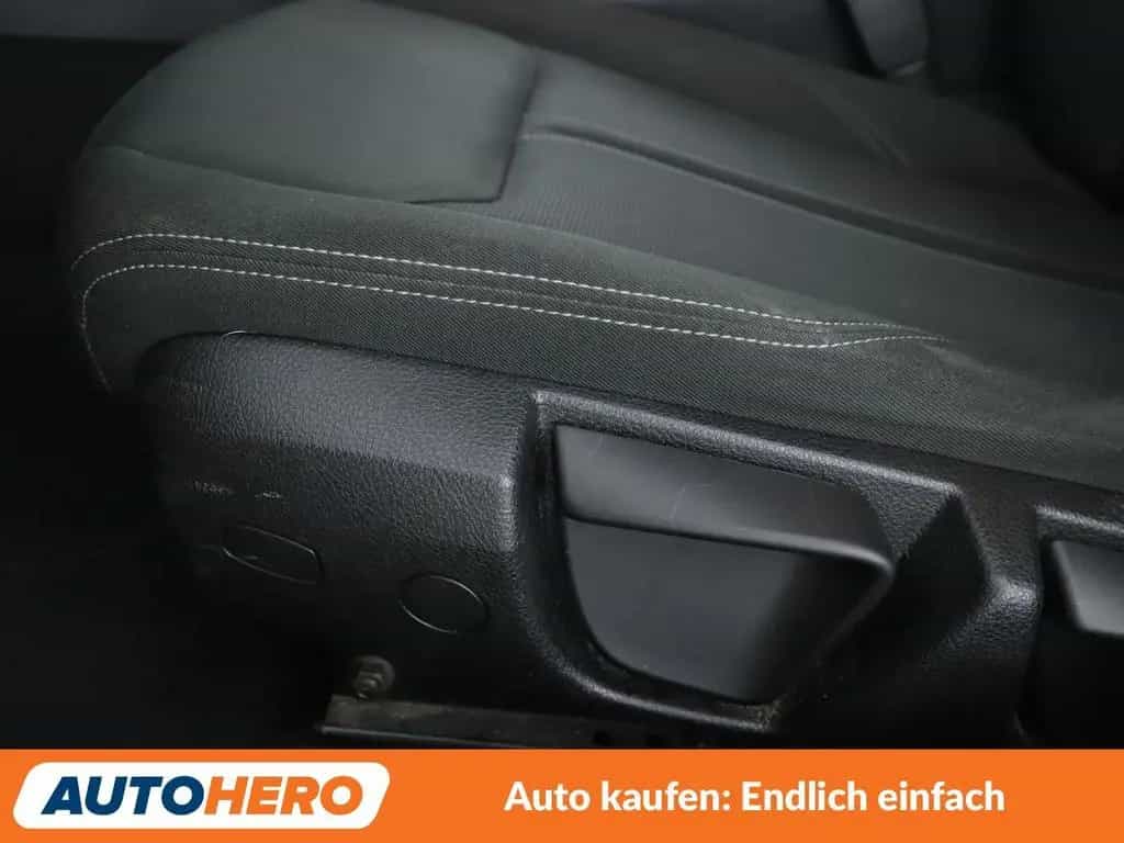 BMW 118 1er 118i Advantage*TEMPO*PDC*SHZ*LIM*ALU*KLIMA* 10/2017-photo-27