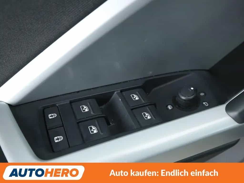 Audi Q3 Sportback 40 TFSI quattro Aut.*NAVI*LED*ACC* 10/2020-photo-24