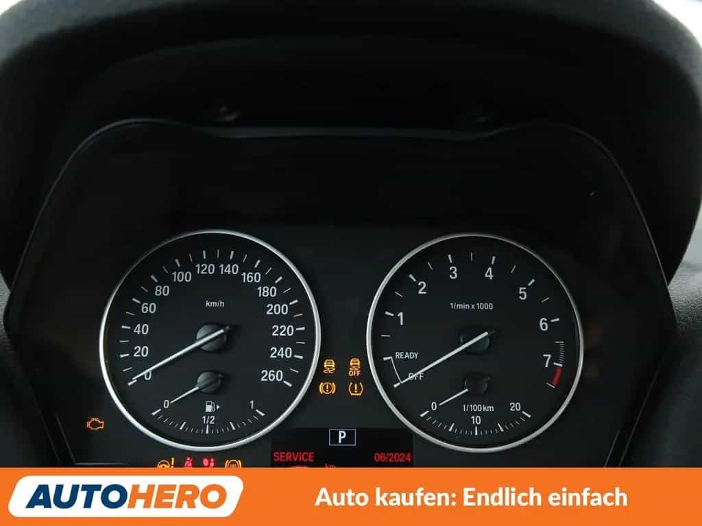 BMW 118 1er 118i Advantage*NAVI*TEMPO*PDC*SHZ*LIM*ALU* 07/2015-photo-19