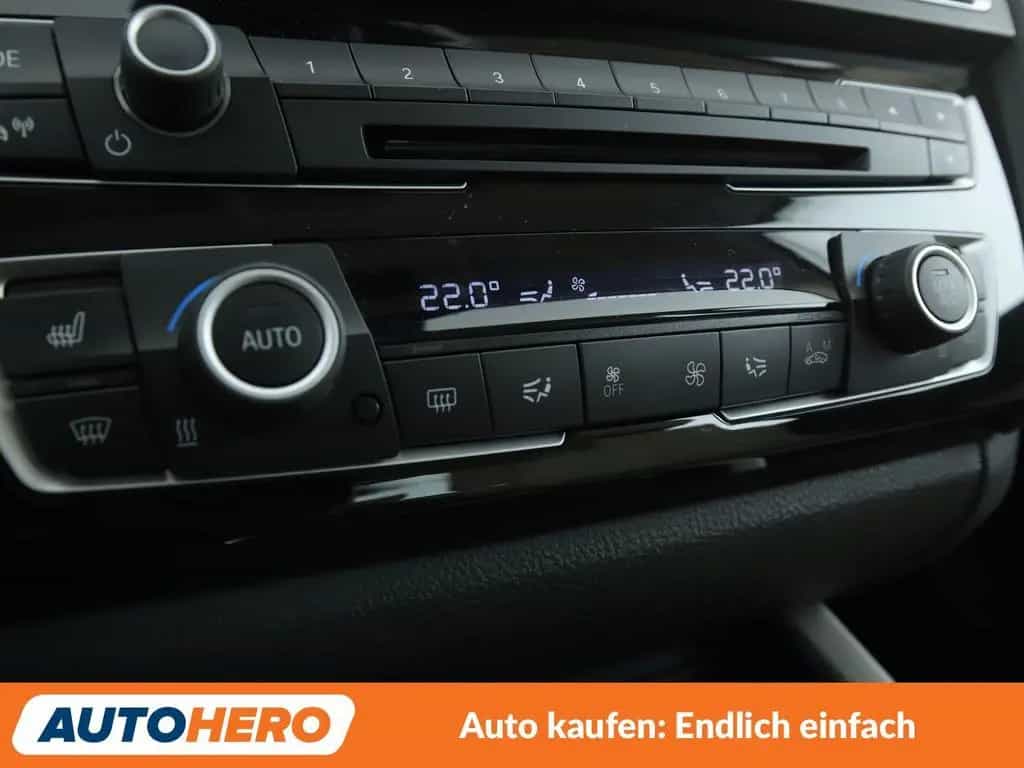 BMW 118 1er 118i Advantage*NAVI*TEMPO*PDC*SHZ*LIM*ALU* 07/2015-photo-22