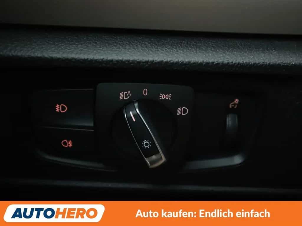 BMW 118 1er 118i Advantage*NAVI*TEMPO*PDC*SHZ*LIM*ALU* 07/2015-photo-25