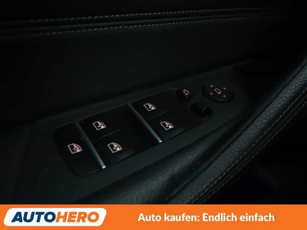 BMW 520 5er 520i Sport Line Aut.*NAVI*LED*ACC*PDC*SHZ* 06/2019-photo-24