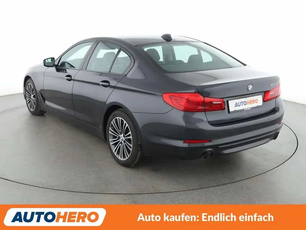 BMW 520 5er 520i Sport Line Aut.*NAVI*LED*ACC*PDC*SHZ* 06/2019-photo-3