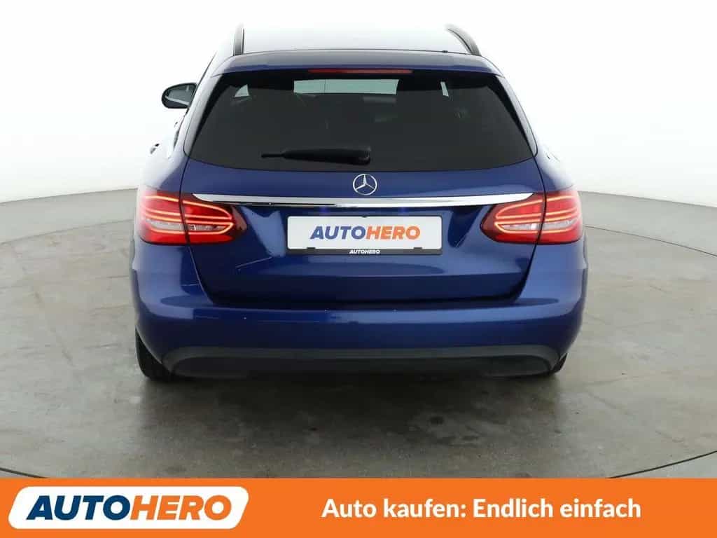 Mercedes-Benz C 220 d T Aut. *NAVI*LED*CAM*STANDHZG*TEMPO* 11/2019-photo-4