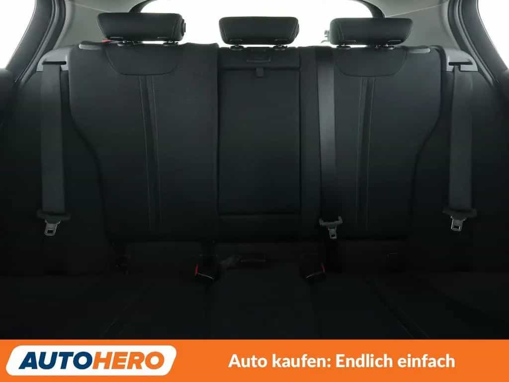 BMW 118 i Sport Line Aut.*NAVI*LED*TEMPO* 05/2019-photo-15