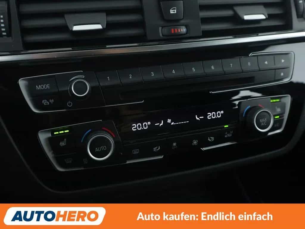 BMW 118 i Sport Line Aut.*NAVI*LED*TEMPO* 05/2019-photo-24