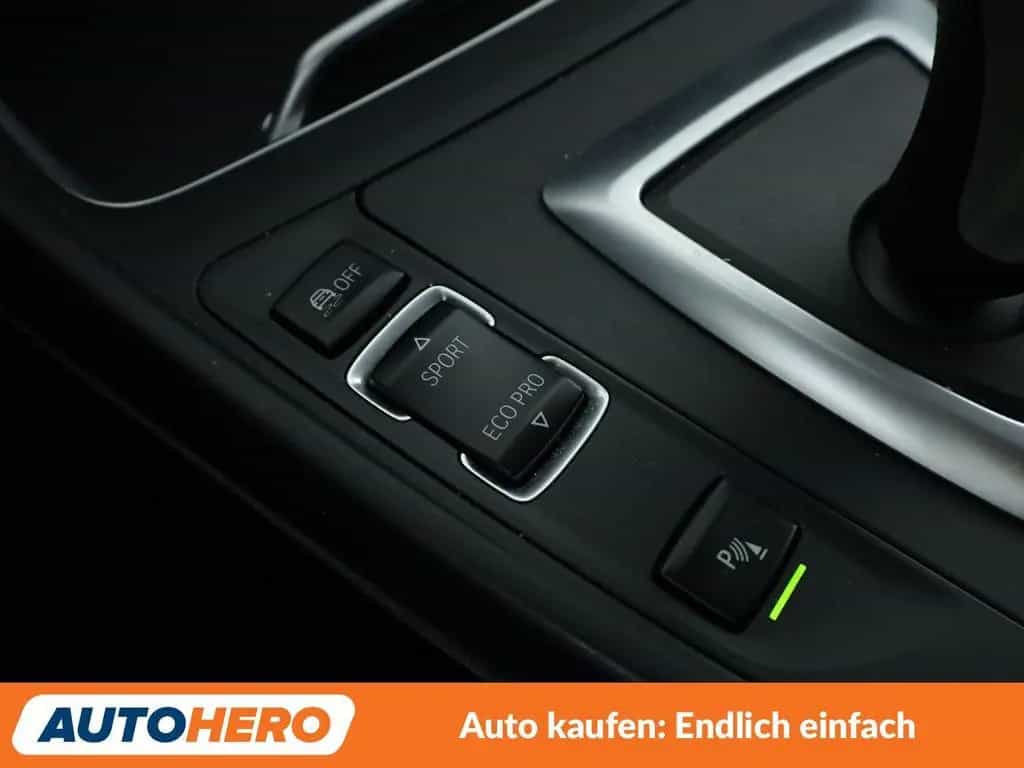 BMW 118 i Sport Line Aut.*NAVI*LED*TEMPO* 05/2019-photo-27