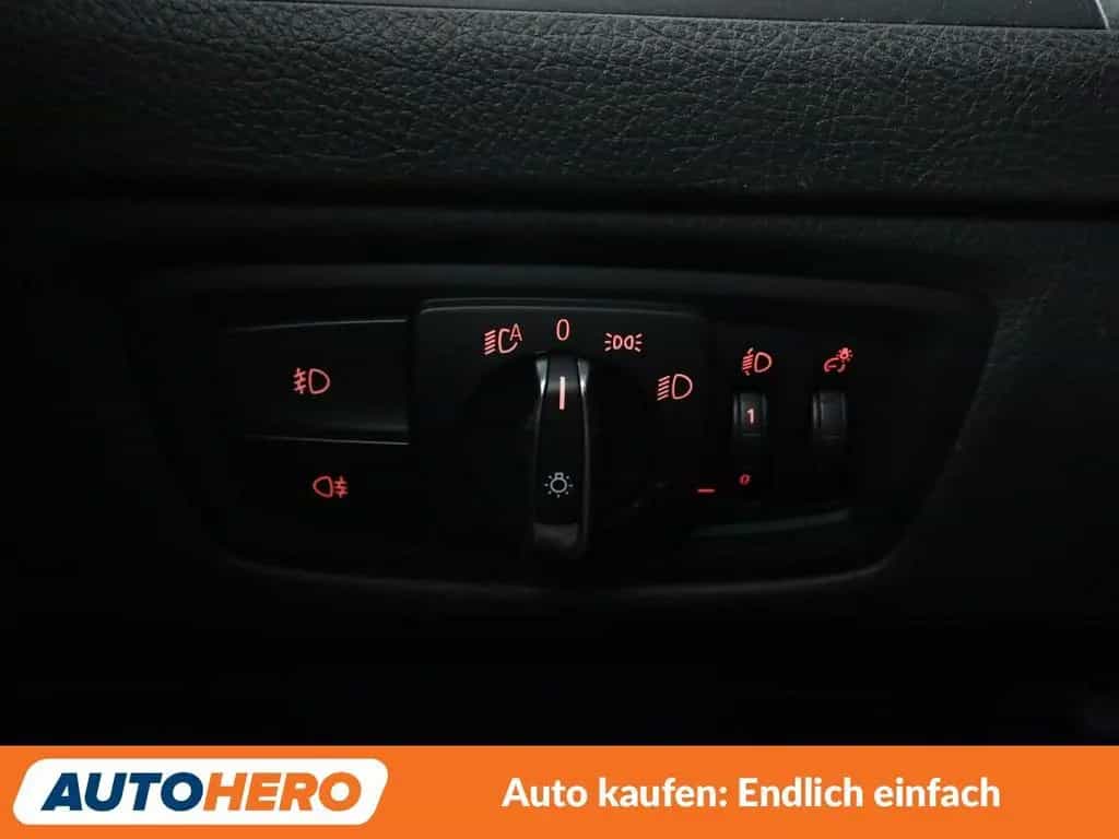 BMW 118 i Sport Line Aut.*NAVI*LED*TEMPO* 05/2019-photo-29