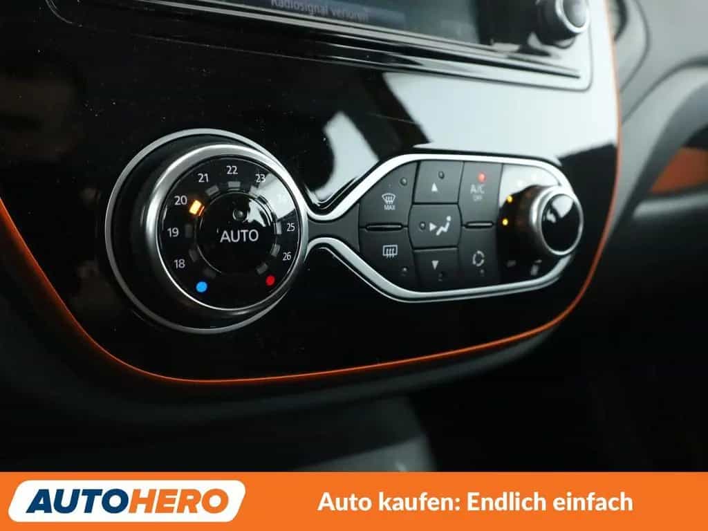 Renault Captur 1.2 TCe Energy Intens Aut.*NAVI*LED*TEMPO 11/2017-photo-23