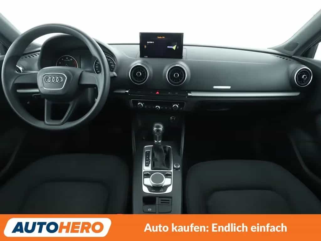 Audi A3 Sportback 30 TFSI Aut.*NAV*XENON*TEMPO*PDC*SH 03/2019-photo-11