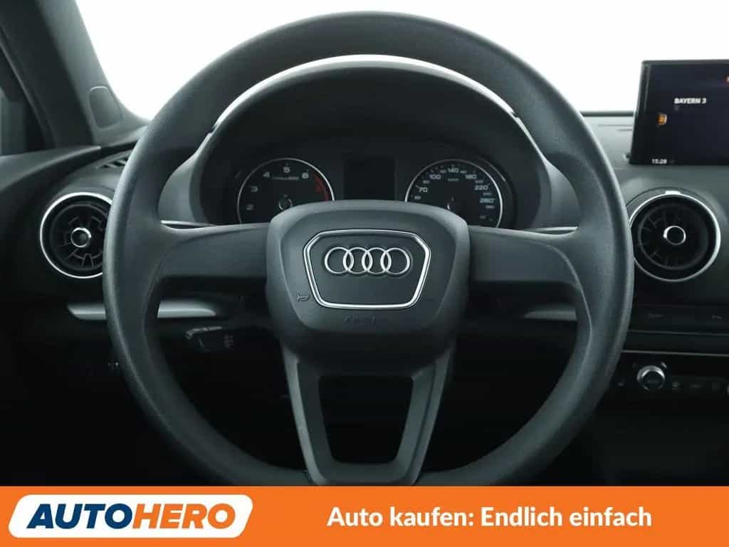 Audi A3 Sportback 30 TFSI Aut.*NAV*XENON*TEMPO*PDC*SH 03/2019-photo-18