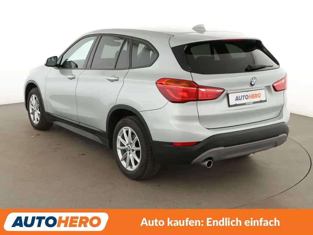 BMW X1 sDrive 18i Aut.*NAVI*TEMPO*PDC*SHZ* 04/2019-photo-3