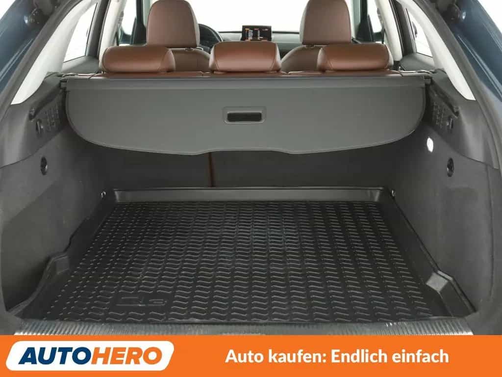 Audi Q3 1.4 TFSI ACT Design Aut.*NAVI*XENON*TEMPO* 01/2016-photo-17