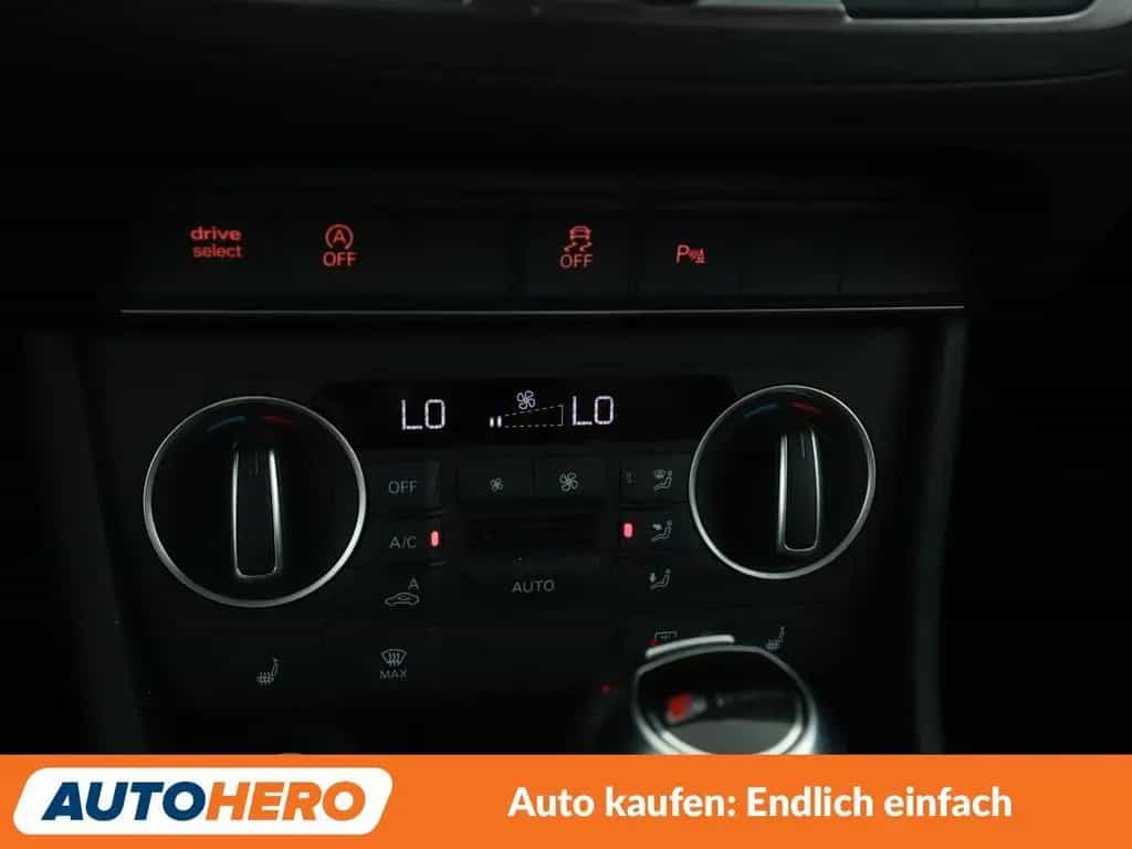 Audi Q3 1.4 TFSI ACT Design Aut.*NAVI*XENON*TEMPO* 01/2016-photo-23