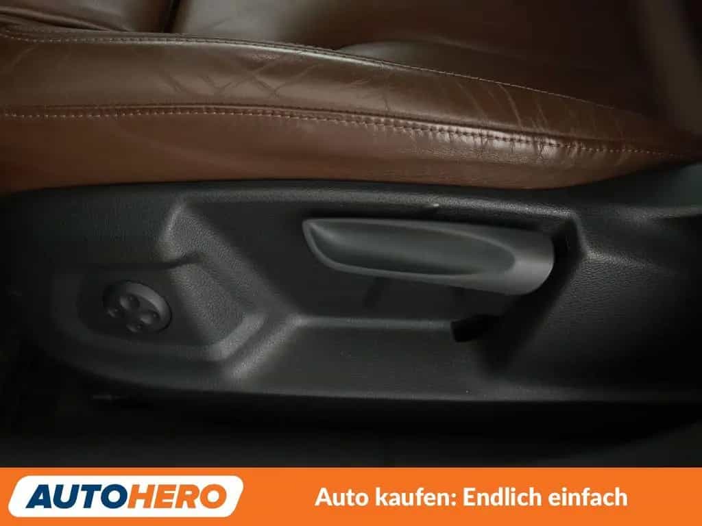 Audi Q3 1.4 TFSI ACT Design Aut.*NAVI*XENON*TEMPO* 01/2016-photo-28