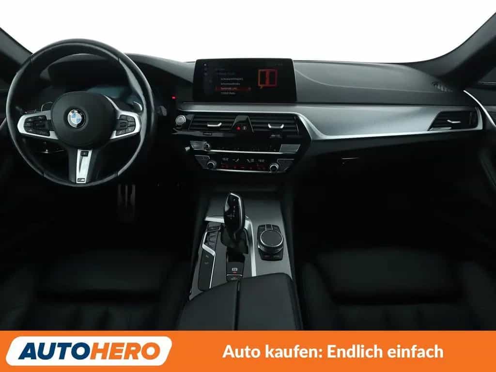 BMW 540 5er 540d xDrive M Sport Aut.*NAVI*HUD*LED* 06/2019-photo-11